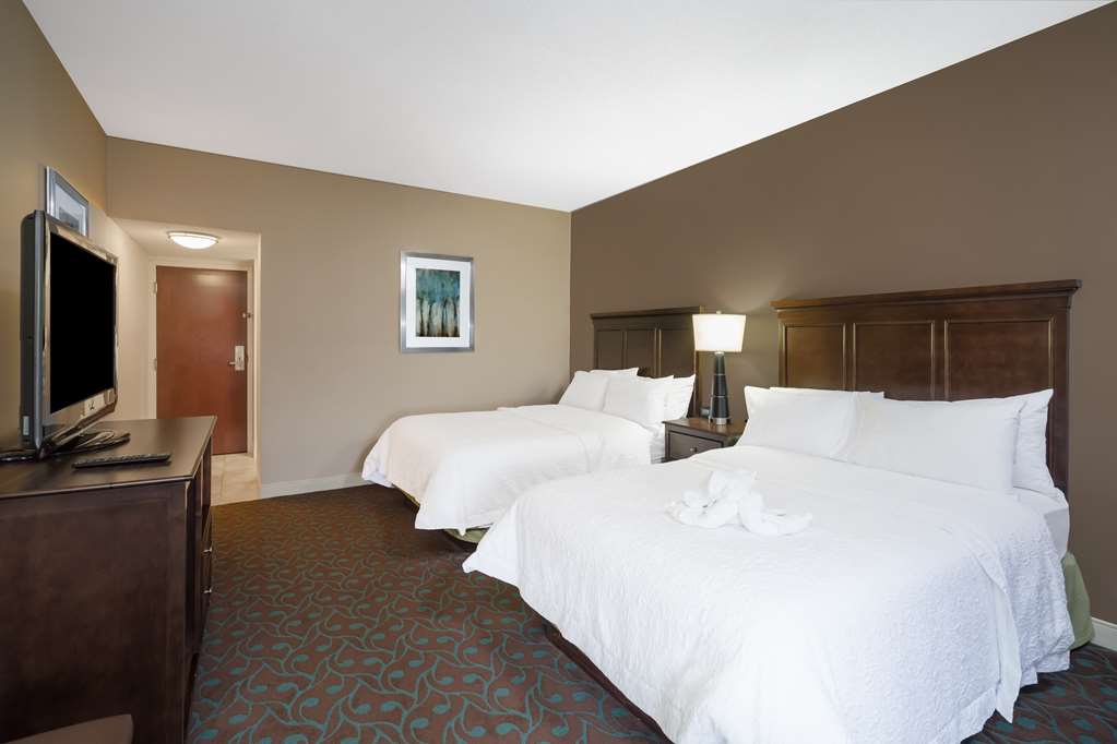Фото Hampton Inn Terre Haute