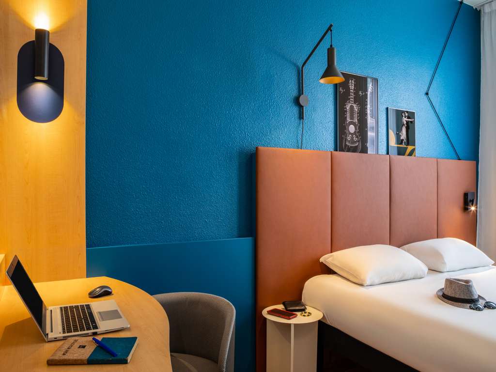 Фото ibis Paris Ornano Montmartre North 18th