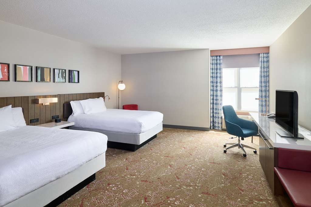 Фото Hilton Garden Inn Bloomington
