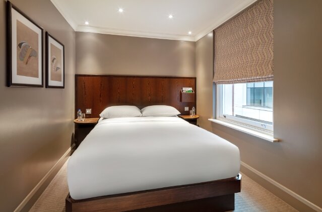 Фото Radisson Blu Edwardian Sussex Hotel, London