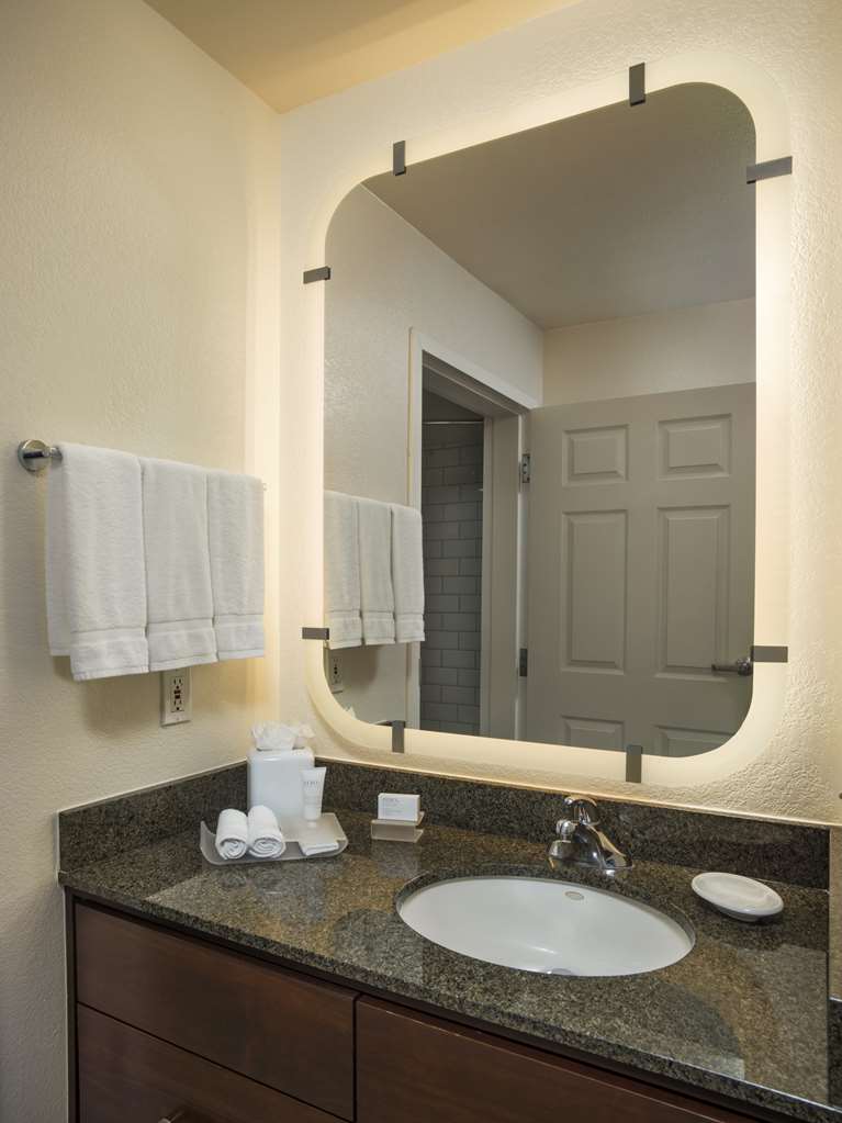 Фото Homewood Suites by Hilton Newark-Fremont