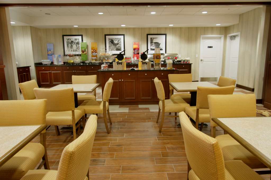 Фото Hampton Inn Bangor