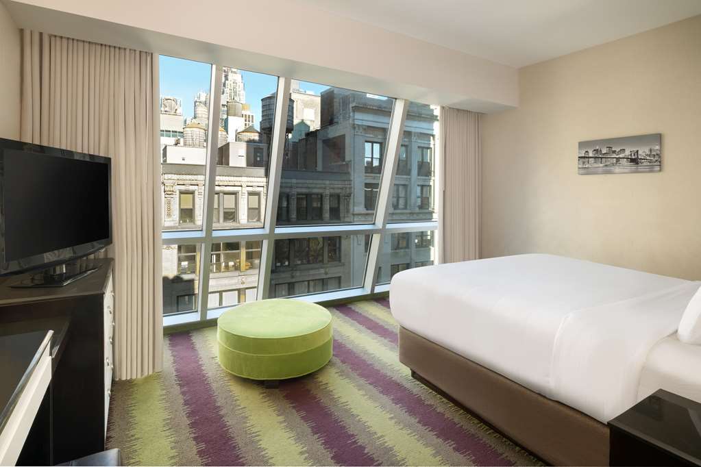 Фото Best Western Premier Herald Square