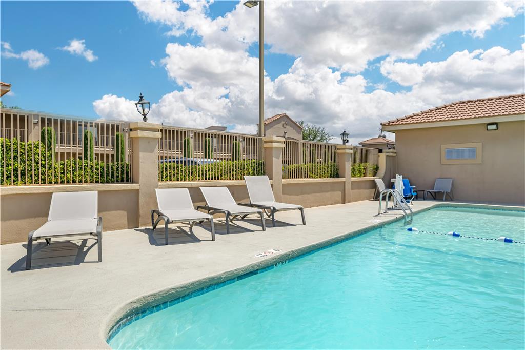 Фото Best Western El Rancho Palacio