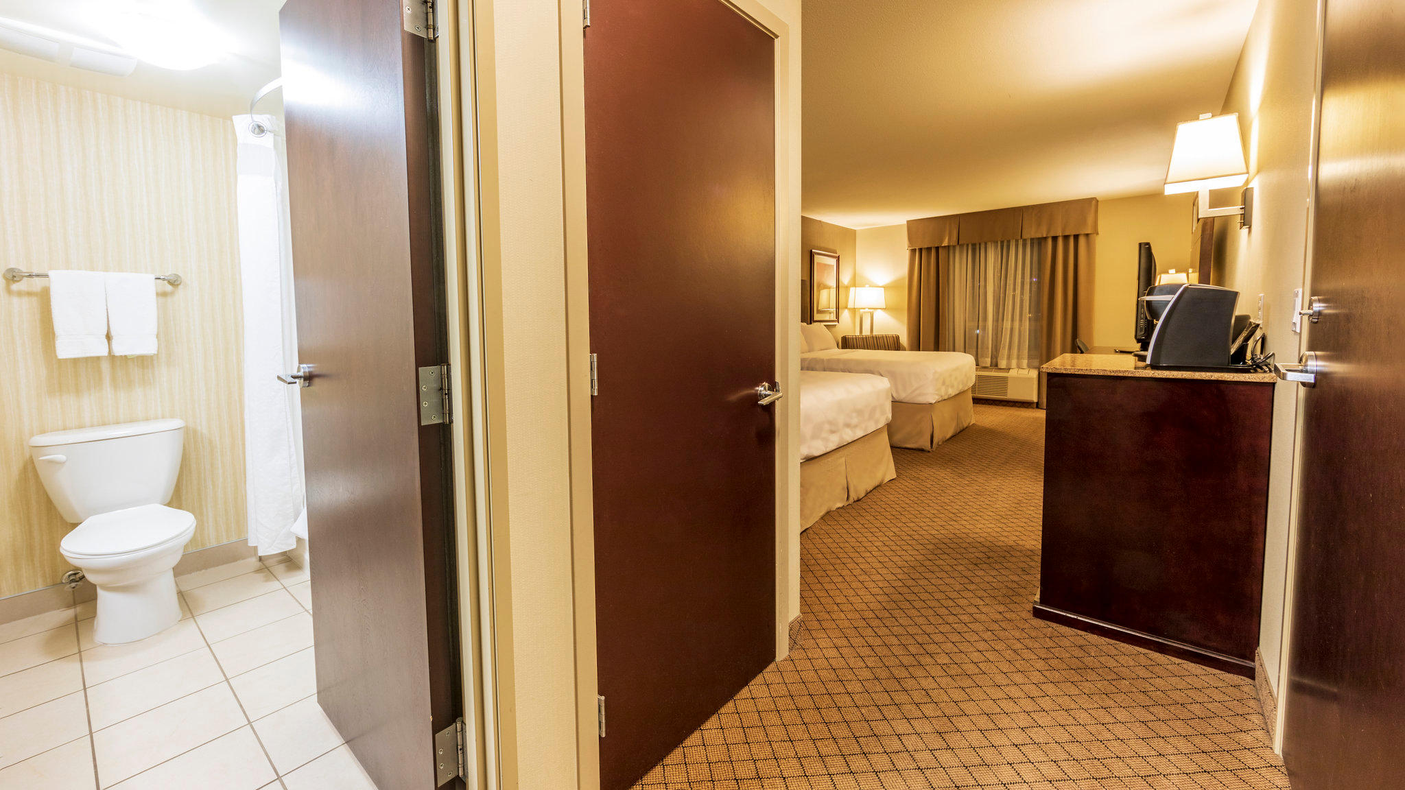 Фото Holiday Inn Hotel and Suites-Kamloops