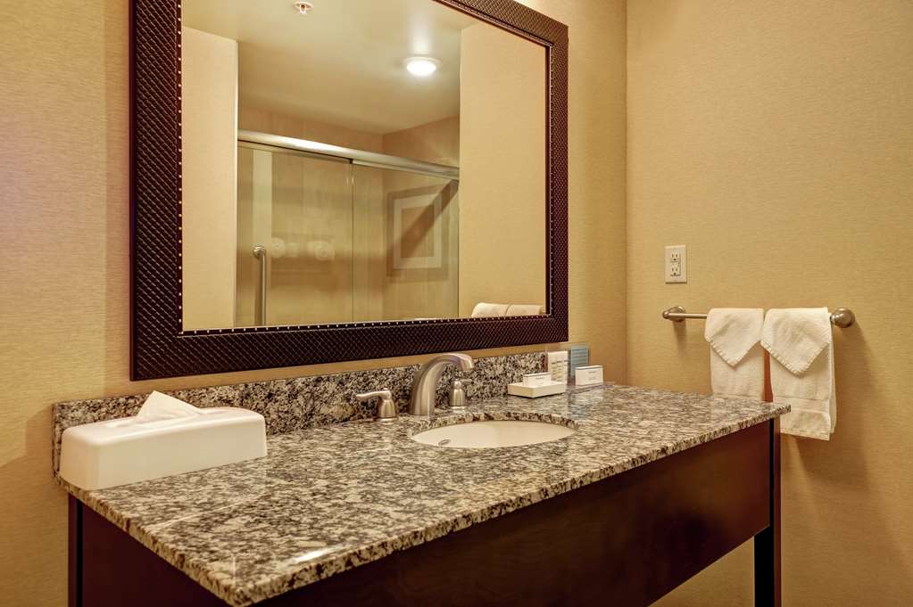 Фото Hampton Inn by Hilton Chilliwack