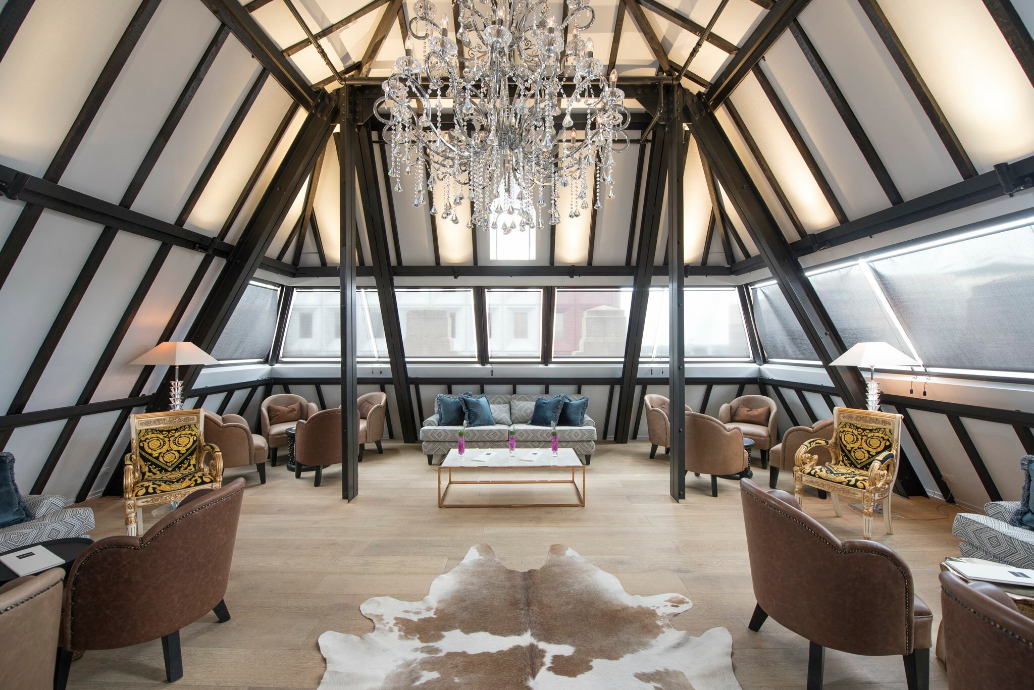 Фото Mayfair Hotel