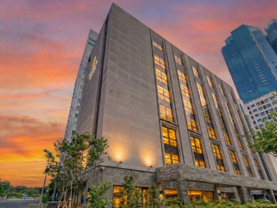 Фото Haeundae Thevan Hotel