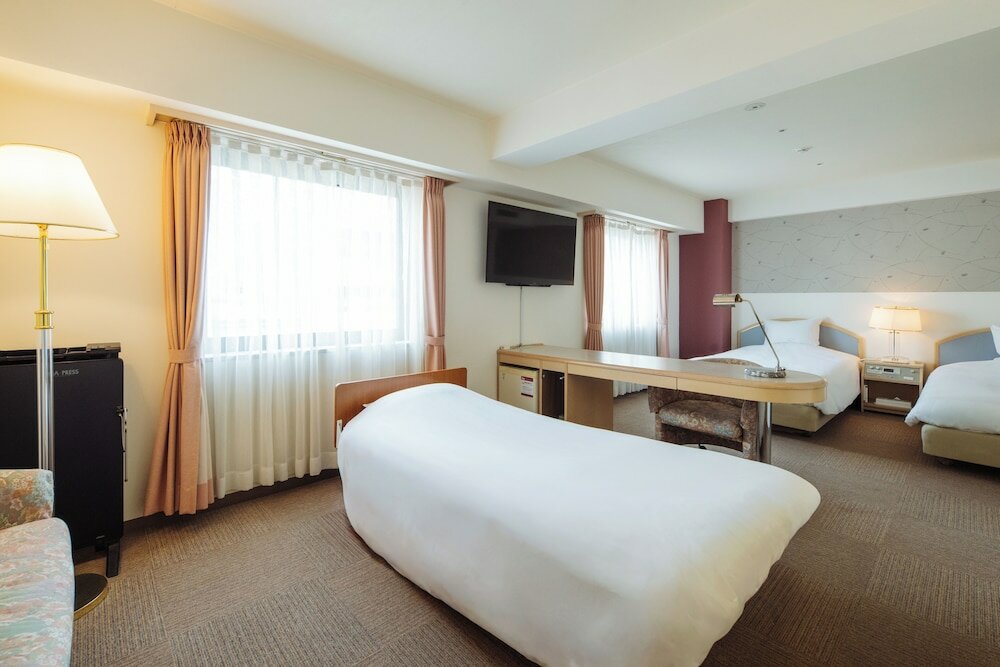 Фото Nest Hotel Matsuyama