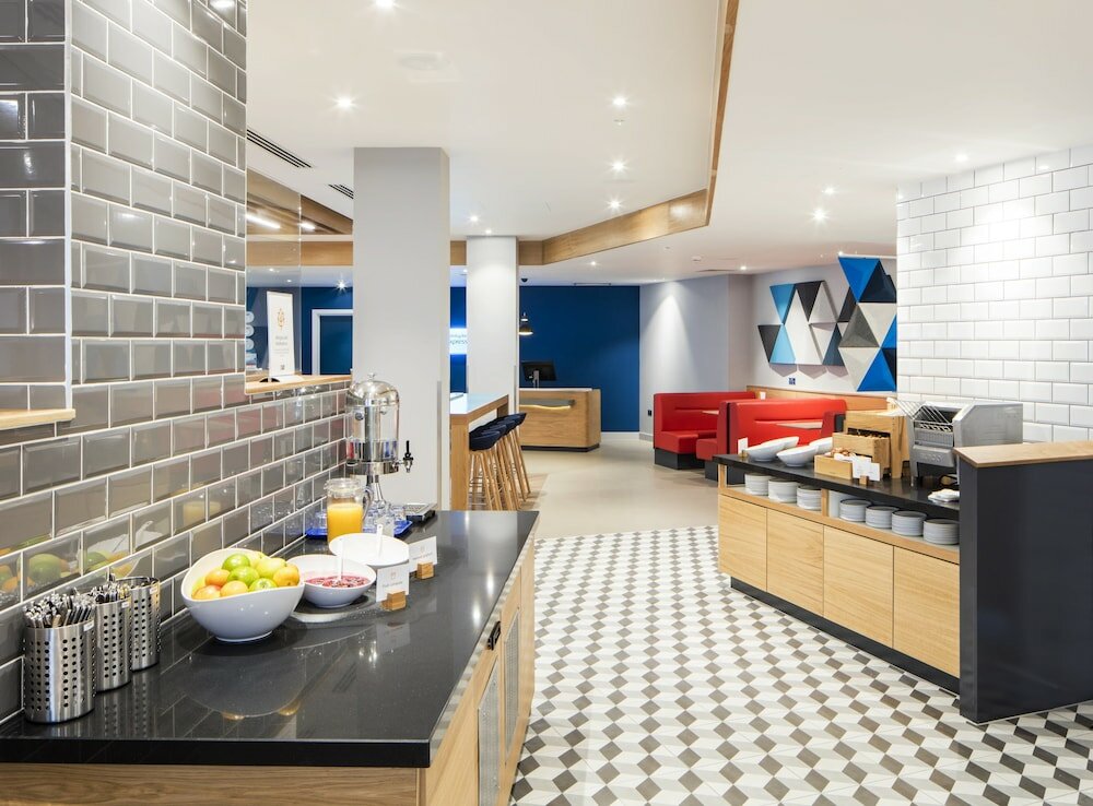 Фото Holiday Inn Express Dublin City Centre