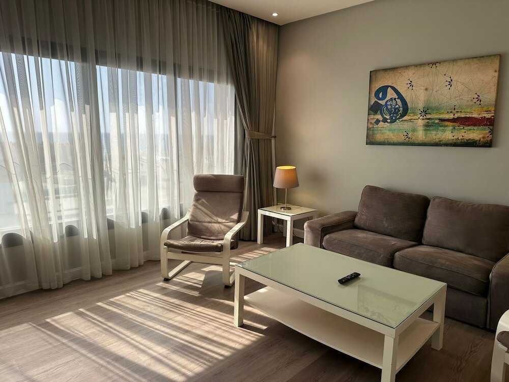 Фото Loren Suites Corniche