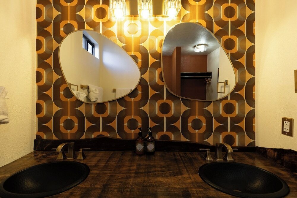 Фото Black Forest Lodge And Cabins