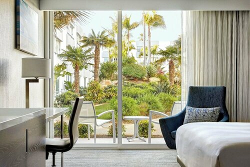 Гостиница Ventura Beach Marriott в Вентуре