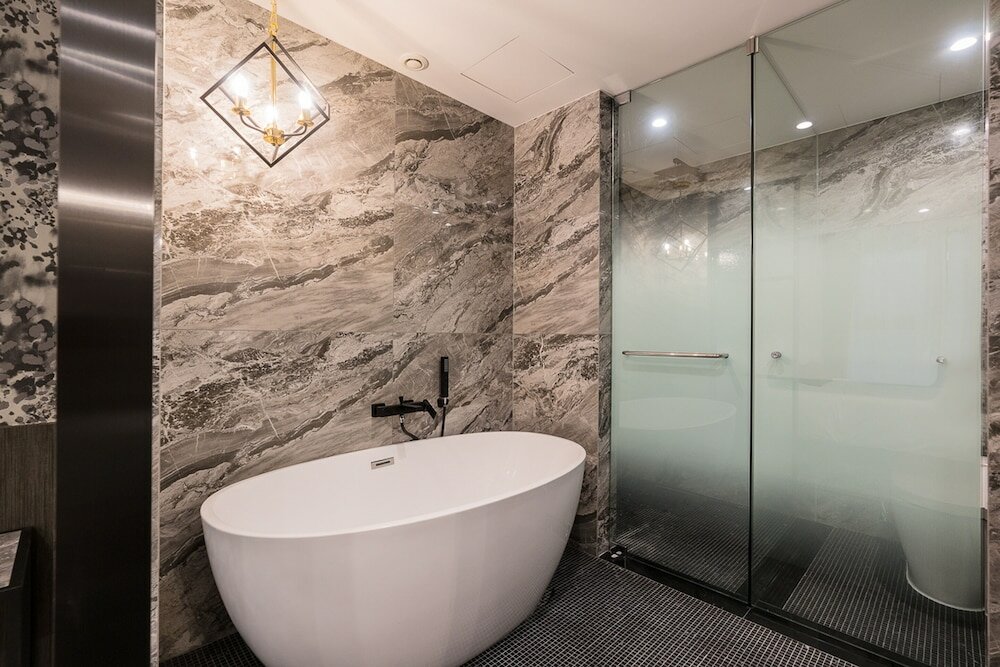 Фото The May Hotel