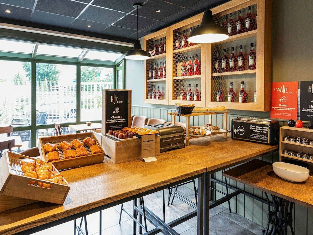 Фото Ibis Bordeaux Pessac Route des Vins Hotel