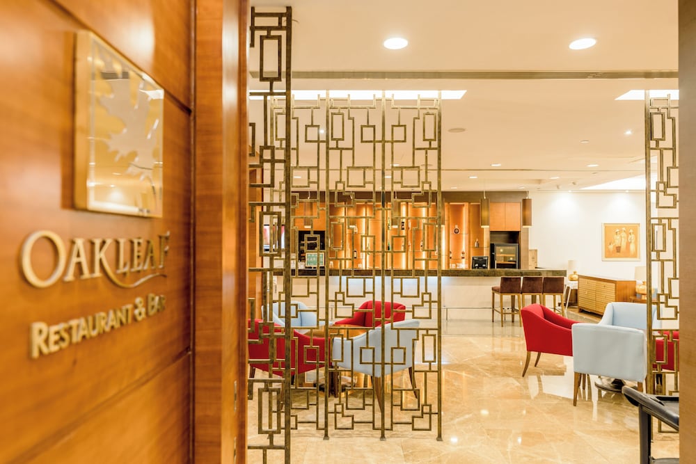 Фото Oakwood Residence Shanghai