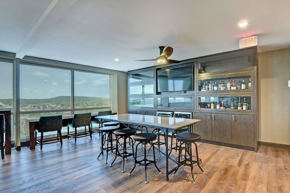 Фото Marriott Tulsa Hotel Southern Hills