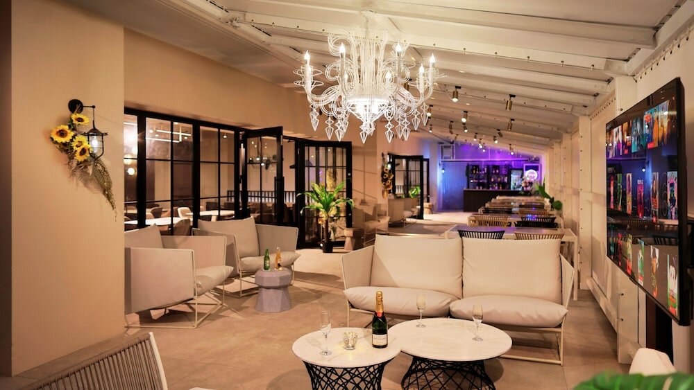 Фото Dotombori Crystal Hotel 3