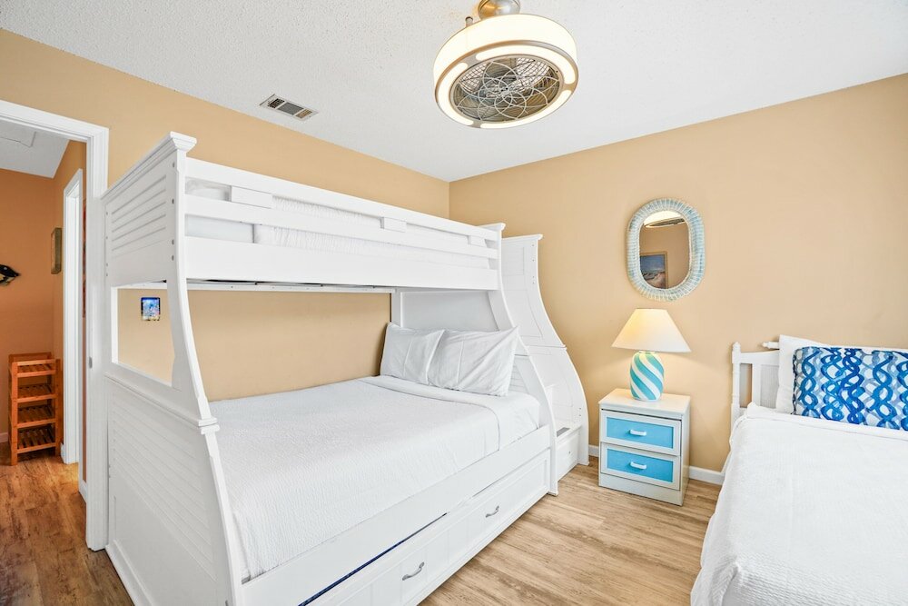Фото Portside Resort by Panhandle Getaways