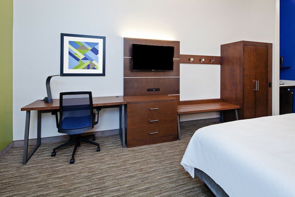Фото Holiday Inn Express & Suites Rancho Mirage, an Ihg Hotel