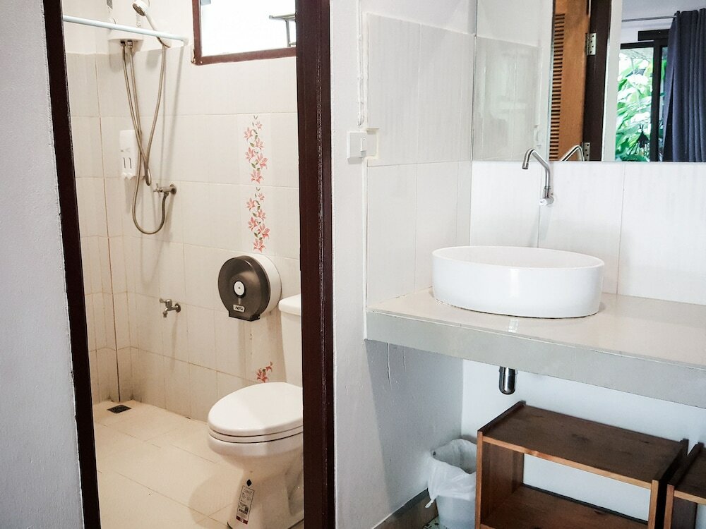 Фото Glur Hostel Aonang