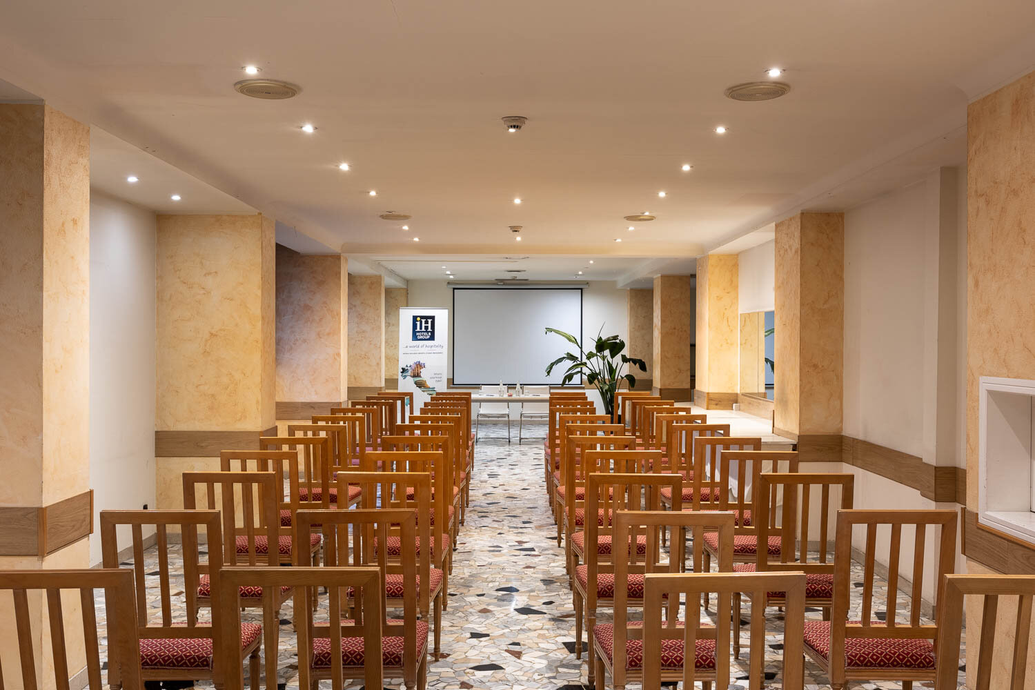 Фото IH Hotels Milano St John Sesto San Giovanni