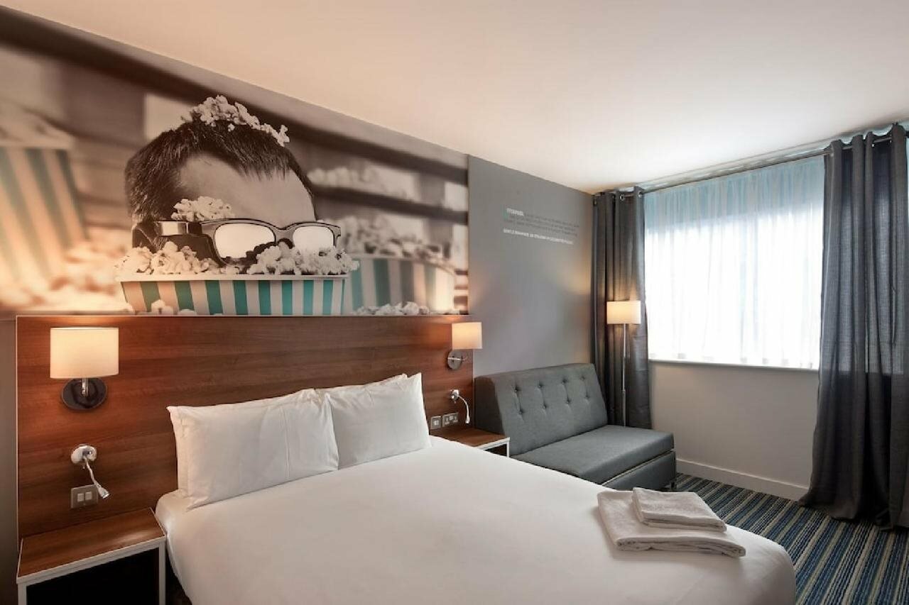 Фото Heeton Concept Hotel City Centre Liverpool