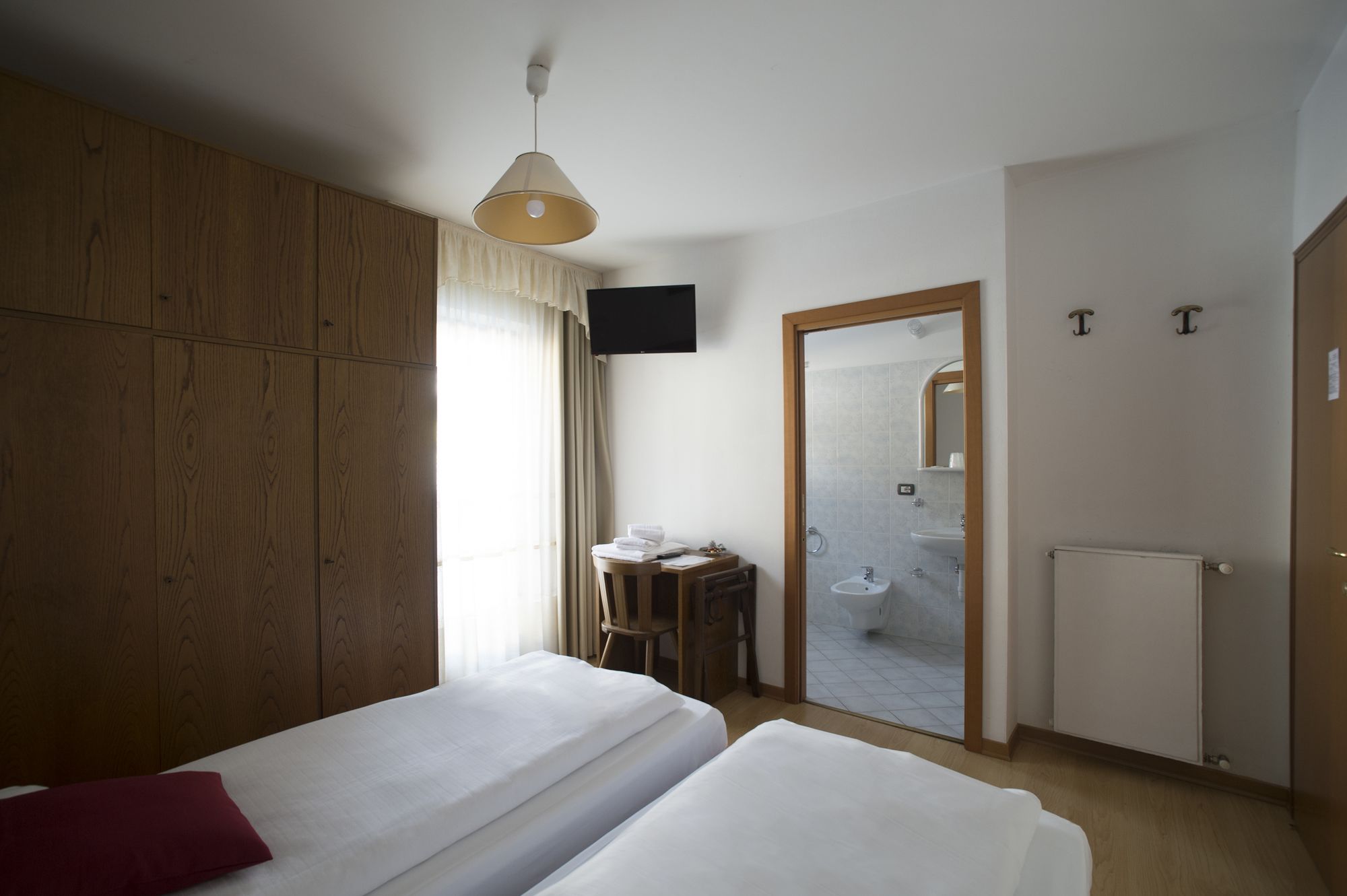 Фото Casteluce Hotel Funivie Pinzolo