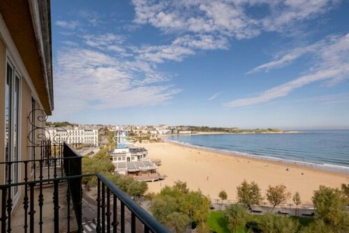 Гостиница Hotel Silken Rio Santander в Сантандере