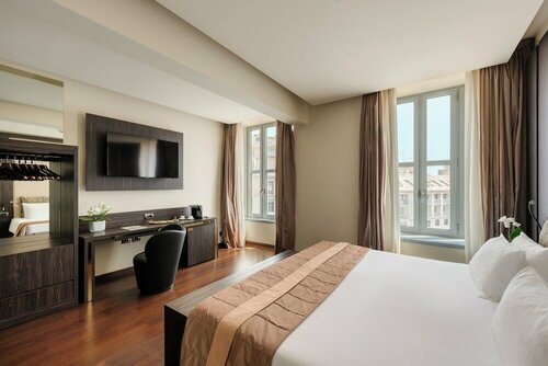 Внешний вид отеля Hotel The Square Milano Duomo в Милане, фото 2