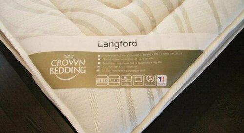 Гостиница Chambre D'hôtes Les Epicuriens в Эперне