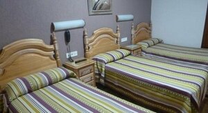 Гостиница Hostal la Campana