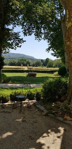 Гостиница Domaine de Valbrillant Chambres d'hôtes в Эксе-ан-Провансе