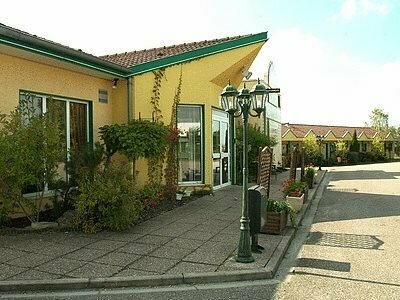 Гостиница Des Portes De Meuse в Коммерси