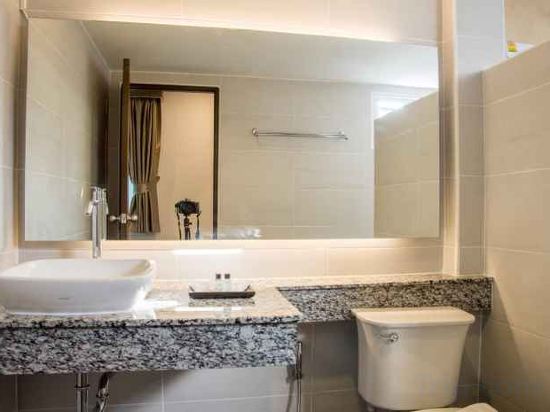 Фото The Wing Lanna Hotel