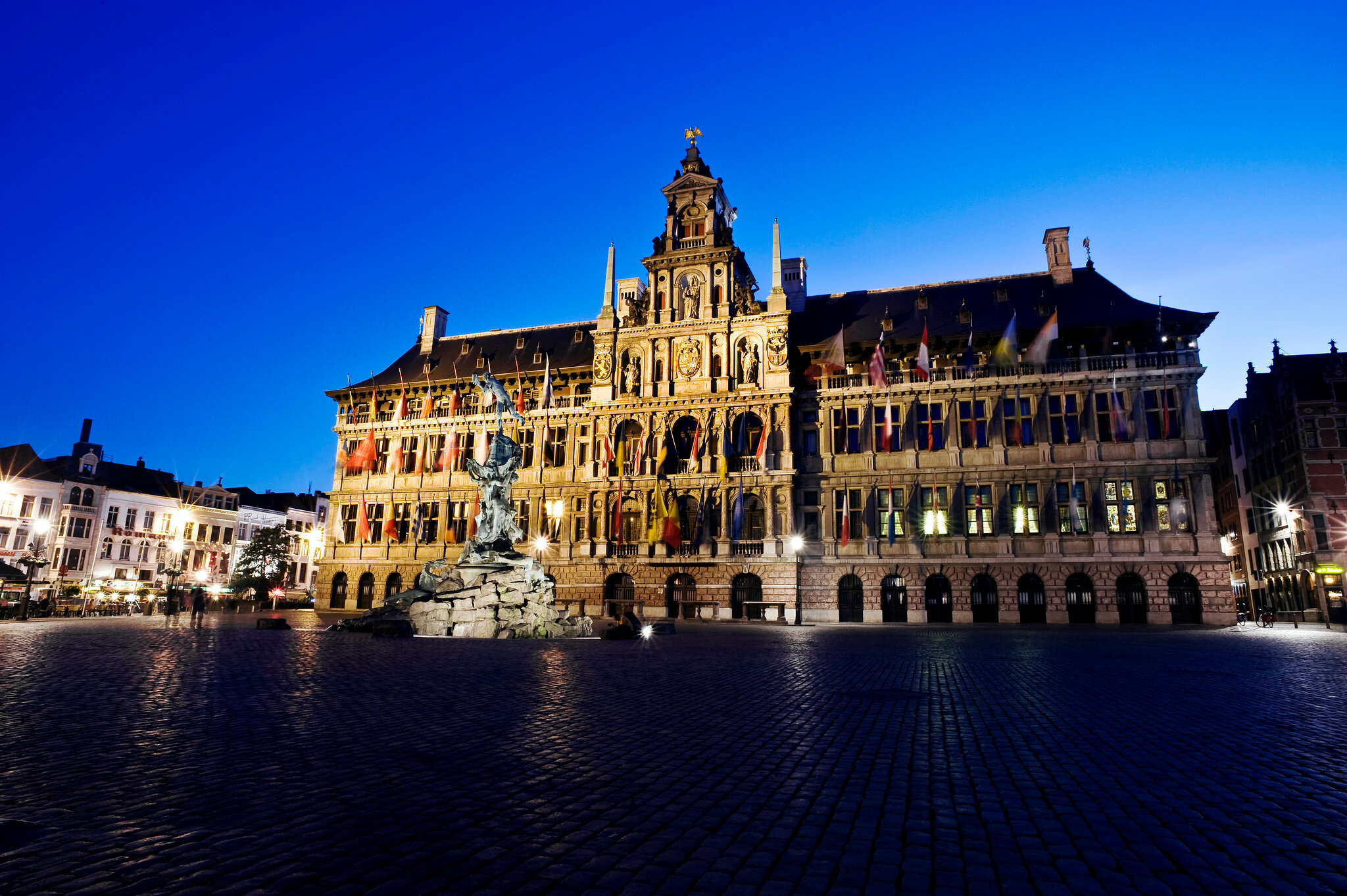 Фото Holiday Inn Express Antwerp City-North, an Ihg Hotel