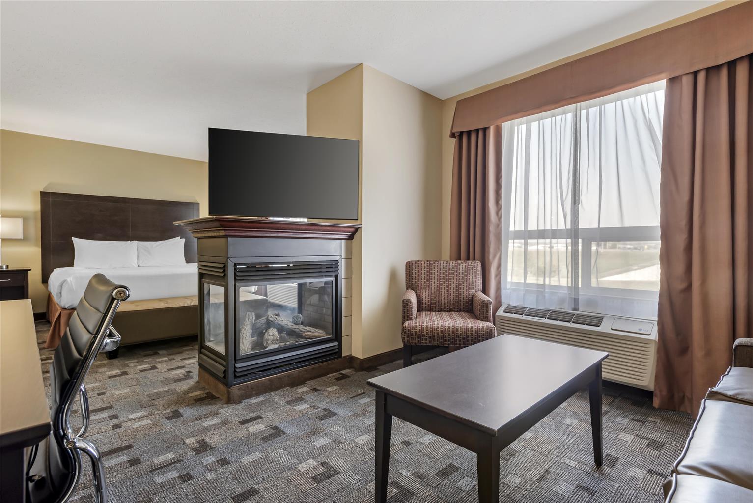 Фото Best Western Plus Red Deer Inn & Suites