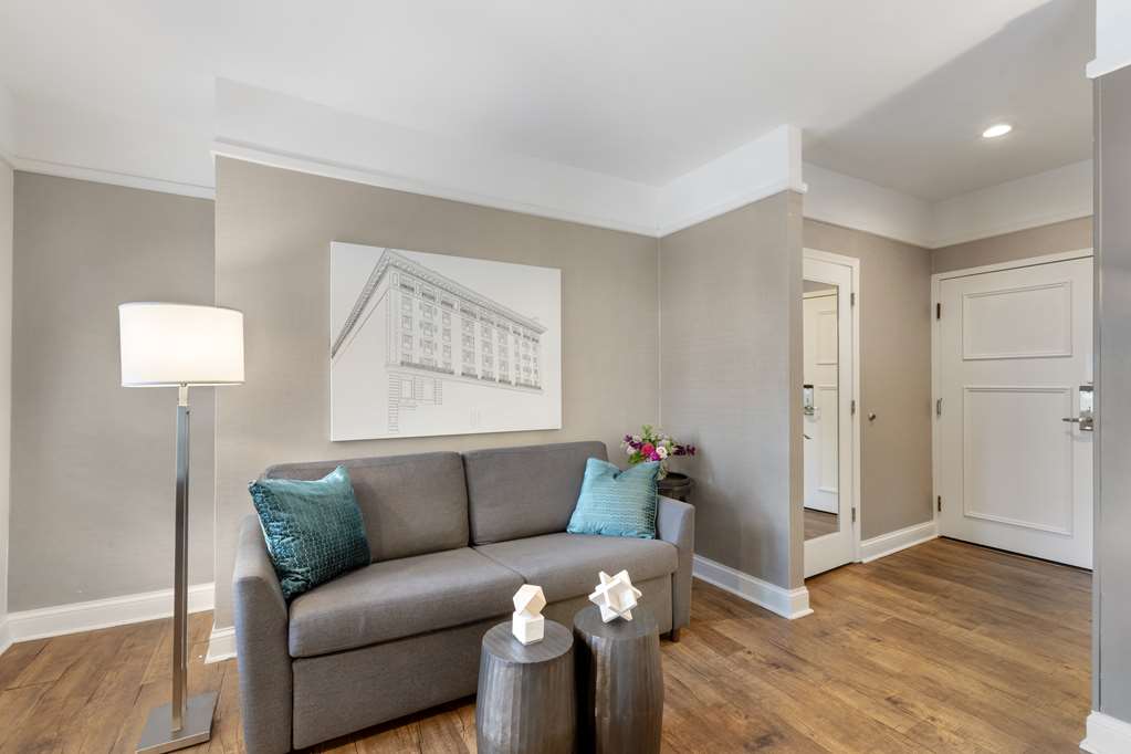 Фото Best Western Plus Hawthorne Terrace Hotel