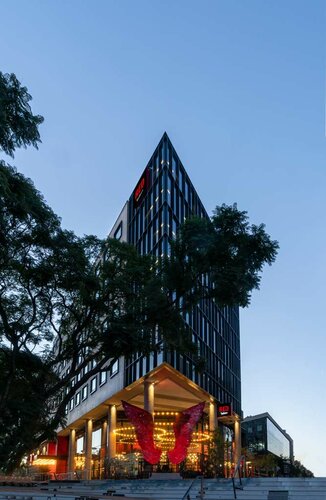 Гостиница Radisson Red Johannesburg Rosebank в Йоханнесбурге