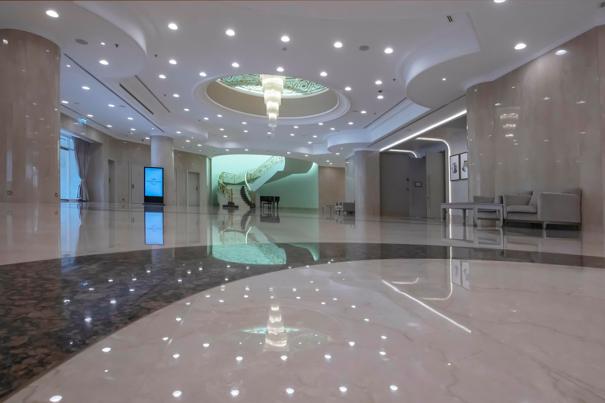 Фото Crowne Plaza Bahrain