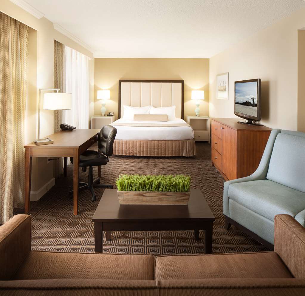 Фото DoubleTree by Hilton Hotel Jacksonville Riverfront