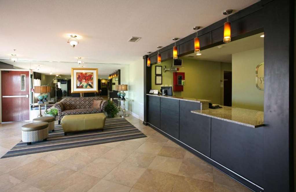 Фото Best Western Zachary Inn
