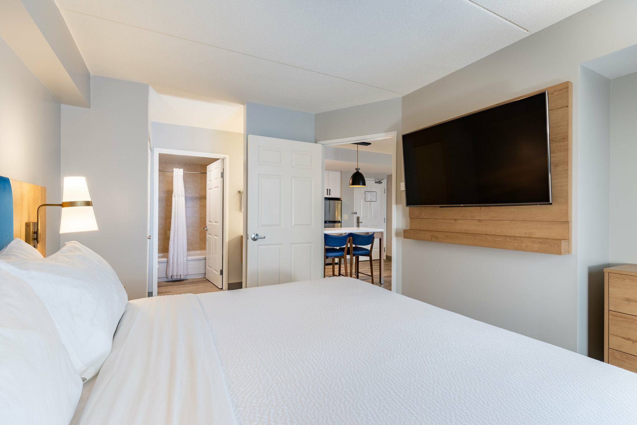 Фото Staybridge Suites London