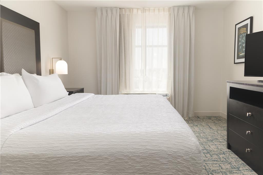 Фото Homewood Suites by Hilton Wauwatosa Milwaukee