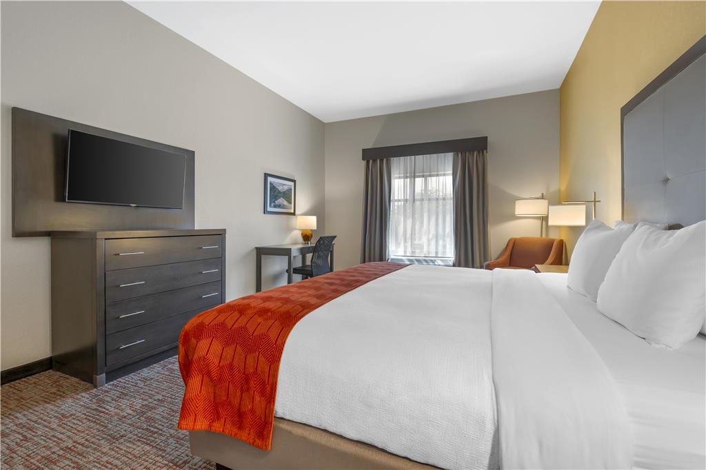 Фото B/w Plus Elizabethtown Inn & Suites