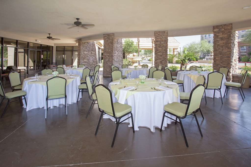 Фото Hilton Garden Inn Phoenix/Avondale