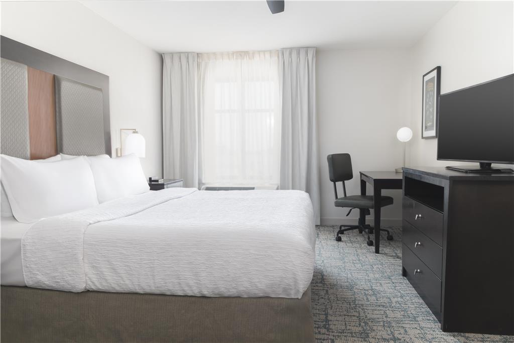 Фото Homewood Suites by Hilton Wauwatosa Milwaukee