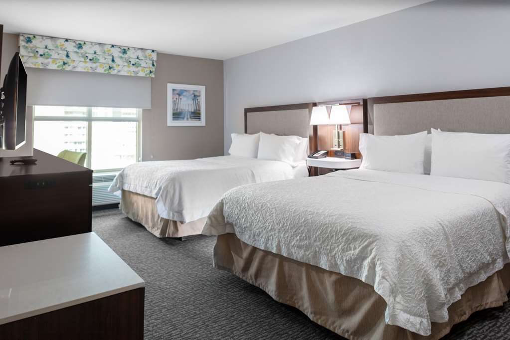 Фото Hampton Inn & Suites Arlington Crystal City Dca