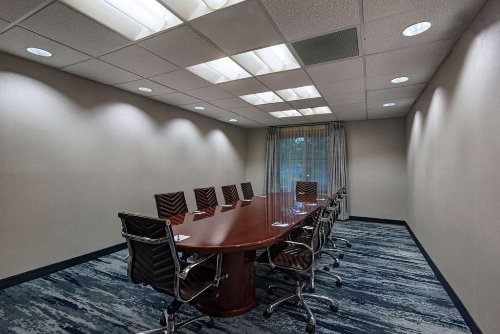 Фото Homewood Suites by Hilton Fort Collins