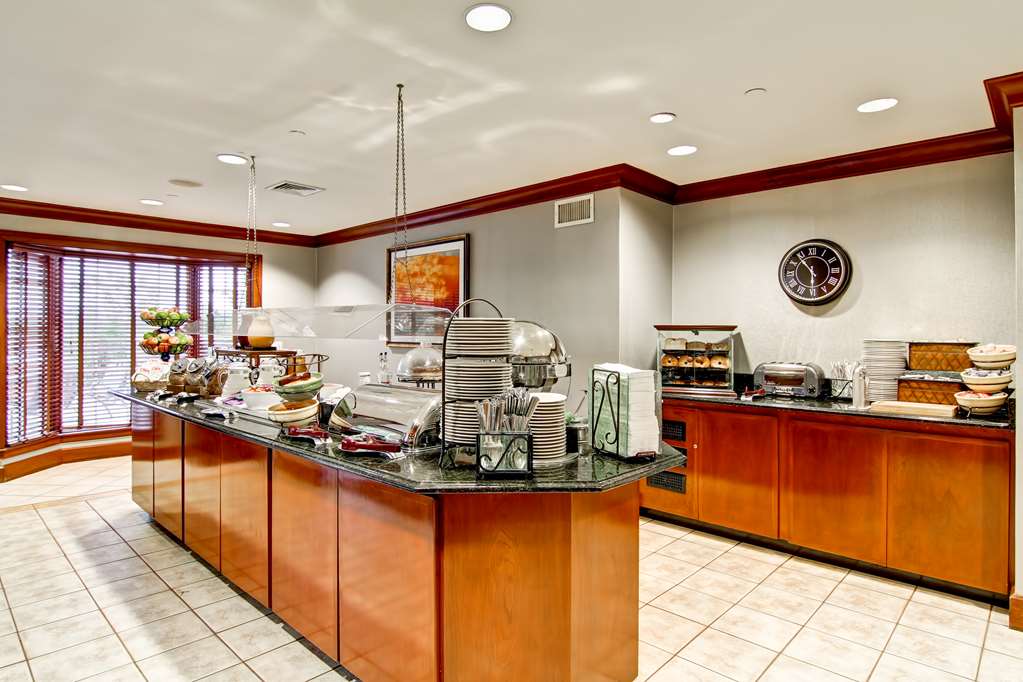 Фото Homewood Suites by Hilton Stratford